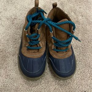 OshKosh toddler size 10 boys duck boots